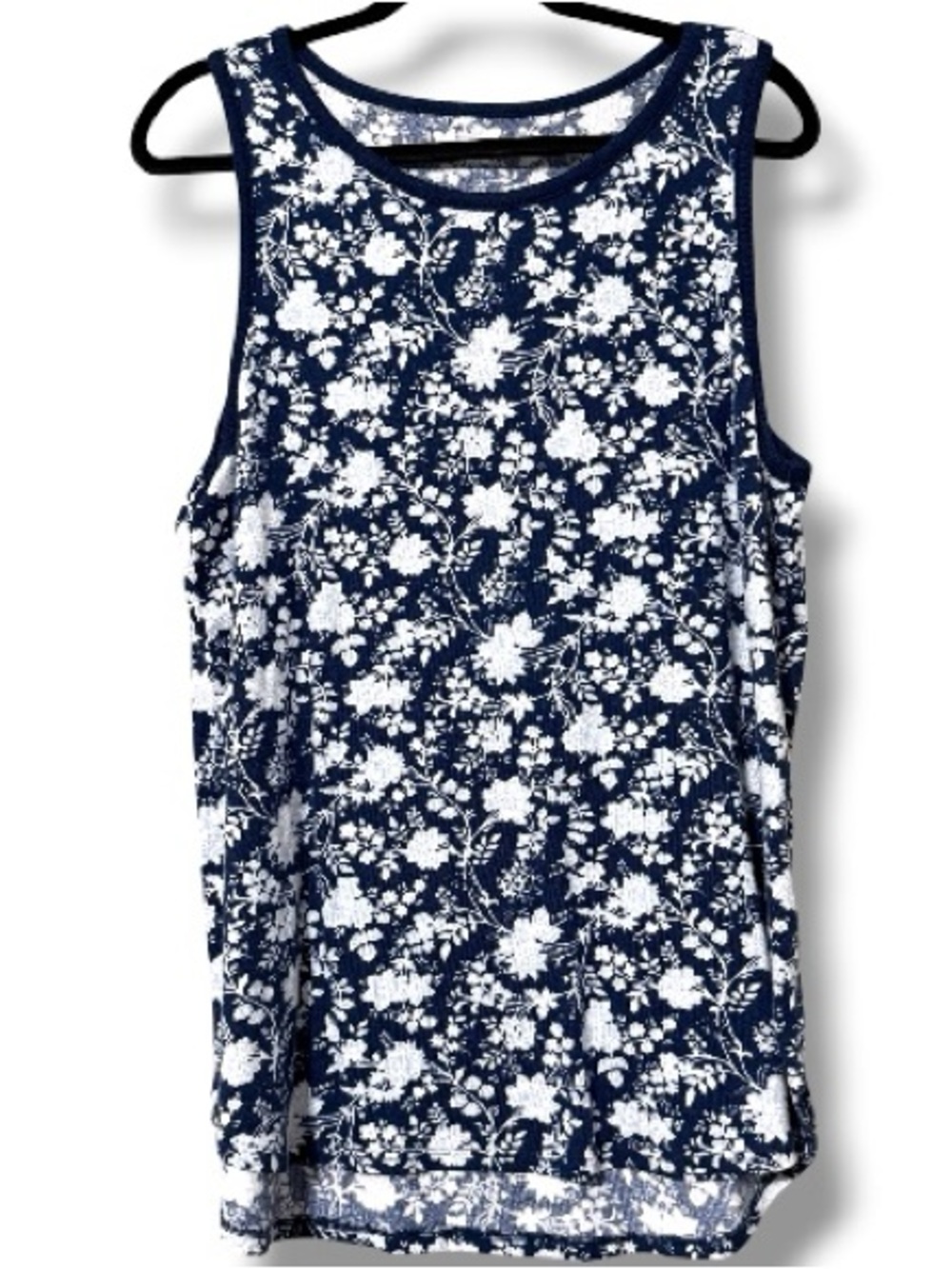 Lands’ End size 14-16 blue and white sleeveless pajama top